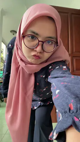 Gemesh sendiri sama tas akuuu #setoroutfitceunah #setoroutfit 