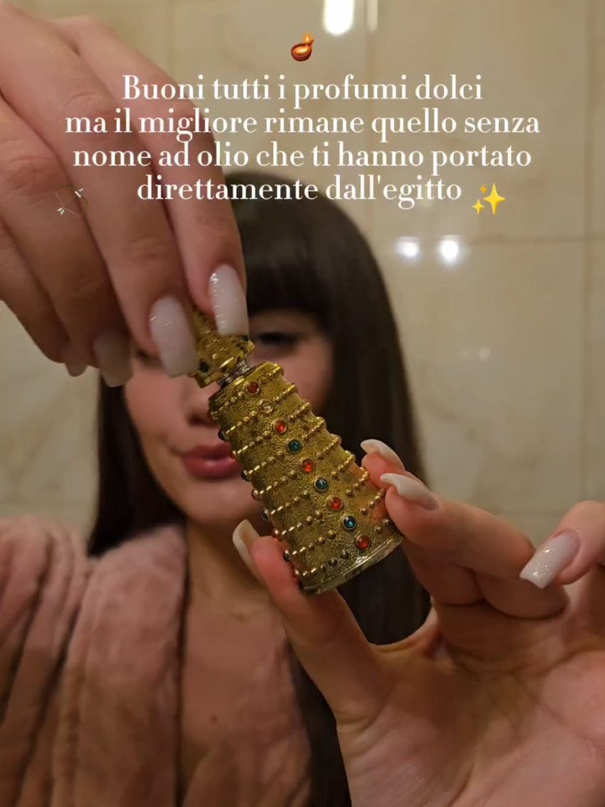 Breve storia triste: mentre registravo questo video mi è caduta la ricarica 🫠 #profumoolio#oilparfum #arabparfume #profumiarabi #profumidolci 