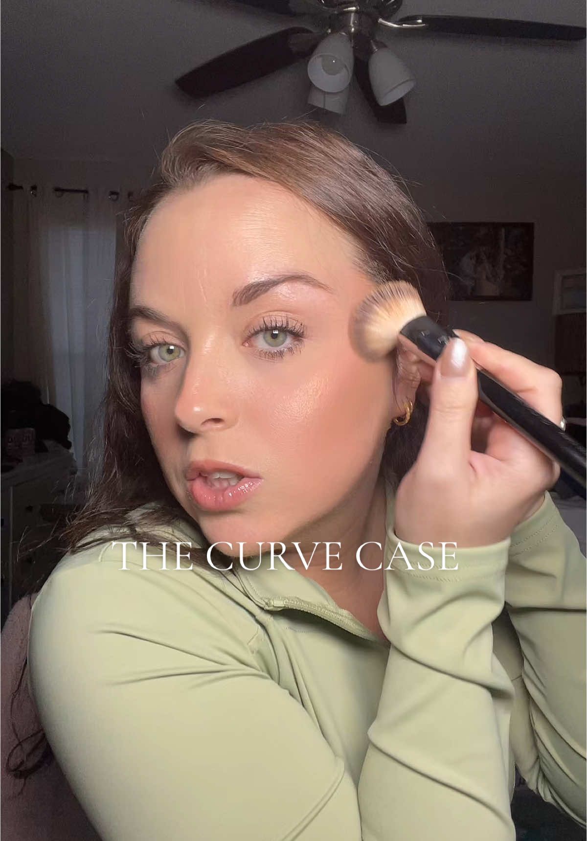 The best cool toned contour palette out there!! #curvecase #madebymitchell #thecurvecase #creamcontour #bestcreamcontour @madebymitchell @madebymitchellusa 