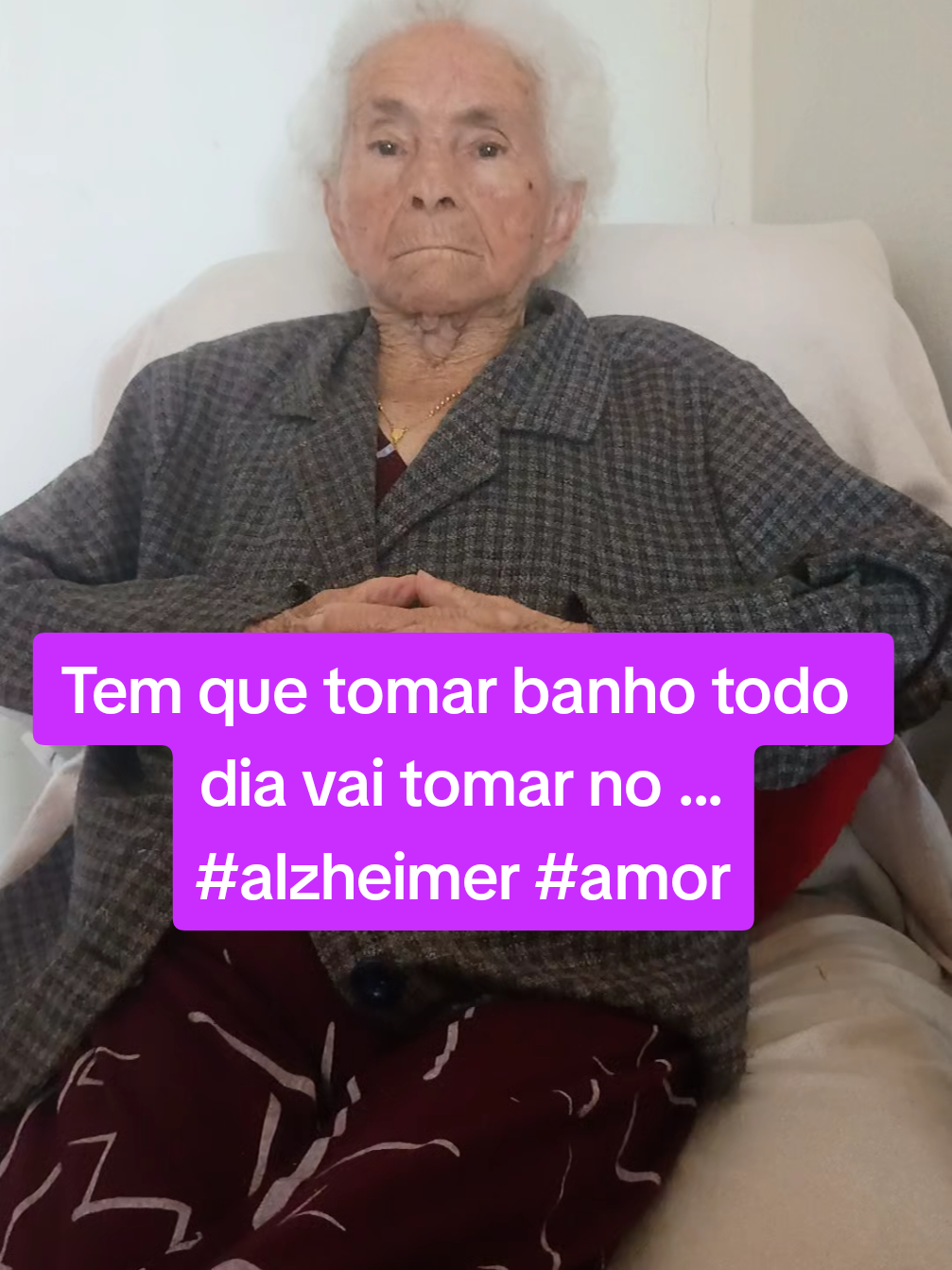 Vovó hoje tá resistente ao banho 🤭 #vovó #rotina #cuidado
