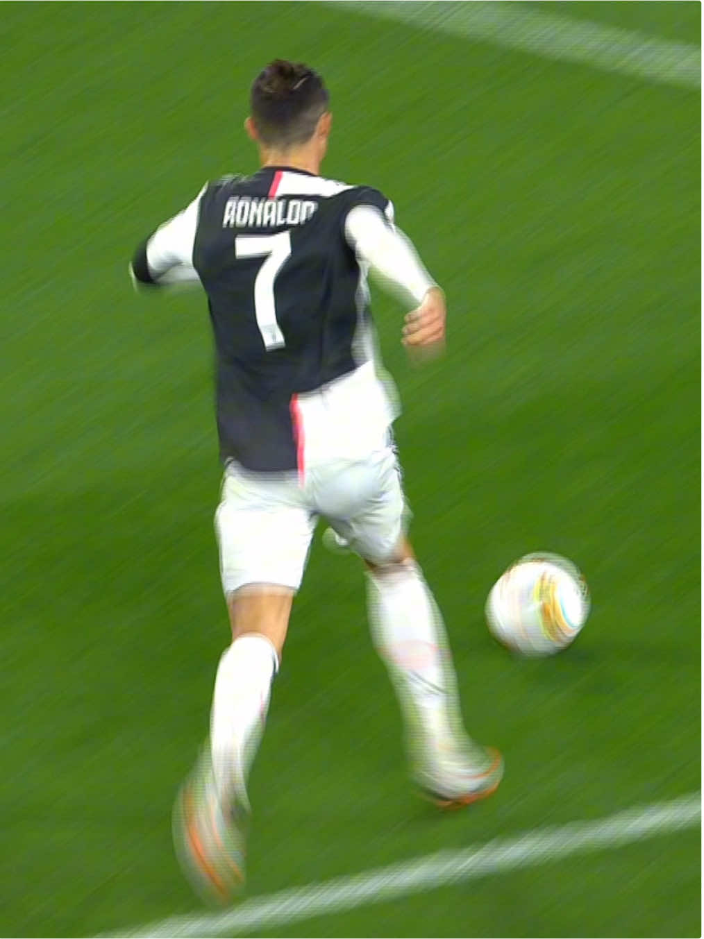 CR7’s rabona 🤩#juventus #cristiano #cr7 #skills #serieA #milan 