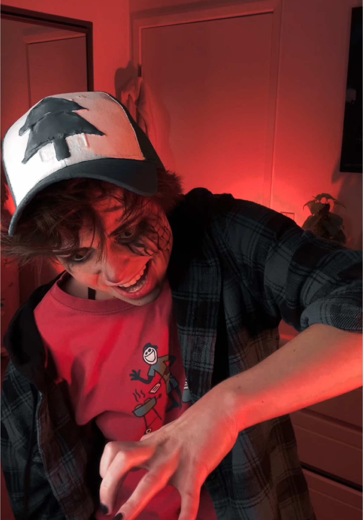 People make fun of moving like an animated character, but it’s actually strangely difficult to do… when done in a non joking manner ofc 😂#gravityfallscosplay #gravityfalls #dipper #billcipher #fyp 