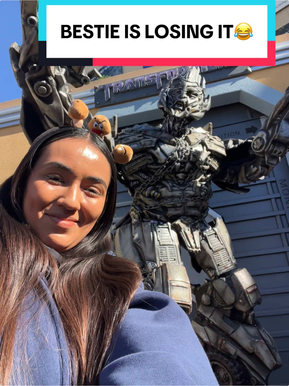 The most scariest thing I ever seen from bestie 😂🫣 @menacemade @Universal Destinations #universalstudioshollywood#universalstudios#hollywood#california#transformers#megatron#themepark#mean#foryou#fyp#fy#besties#bestie#funny#lol#rusty#mad#2025 