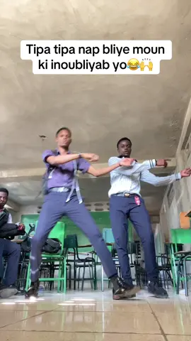 #CapCut #dooby_01 #bellemoun🌸🥰💐 #drip #djlòbèyclassdrip #2025 @dad.Smurfs💜 