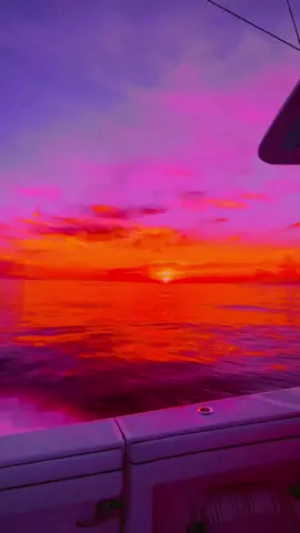 Speed boat sunset 🌅 #sky #filter #ocean #sun  #trendingvideo #fyp 