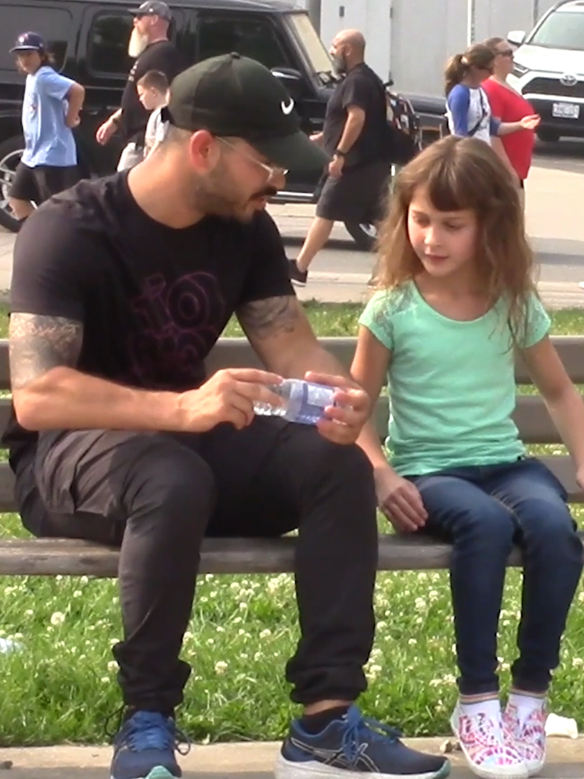 Would you help a dehydrated child? #foryou #foryoupage #experiment #awareness #kindness 