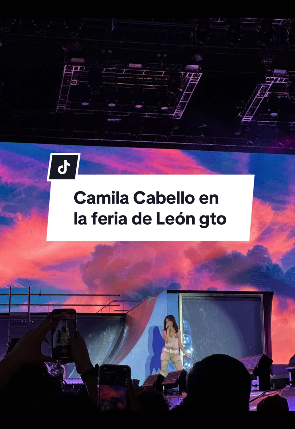 Camila Cabello en la feria de León Guanajuato 🔥 #camilacabello #foromazda #camilacabellovideos #musictok #pop #camila #feriadeleon #leonguanajuato #mexico #camilacbelloqueen #camilazers @Feria de León 