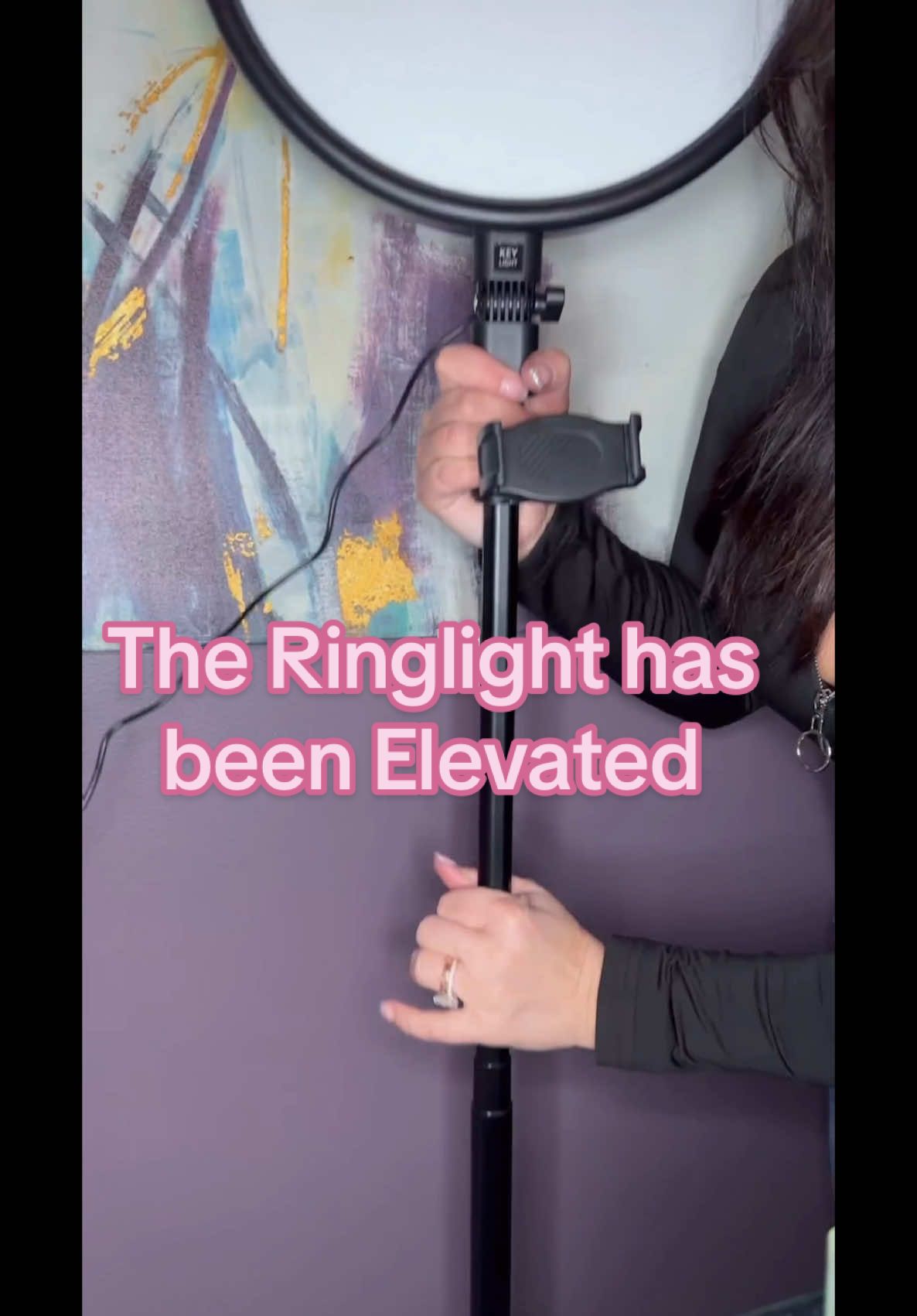 If you’re overwhelmed with which lighting source to go with, this is definitely an amazing investment 🩷 #fyp #foryoupage #creatorsearchinsights #lighting #lightingtips #ringlight #ringlights #productsyouneed #tiktokaffiliate #tiktokaffiliates 