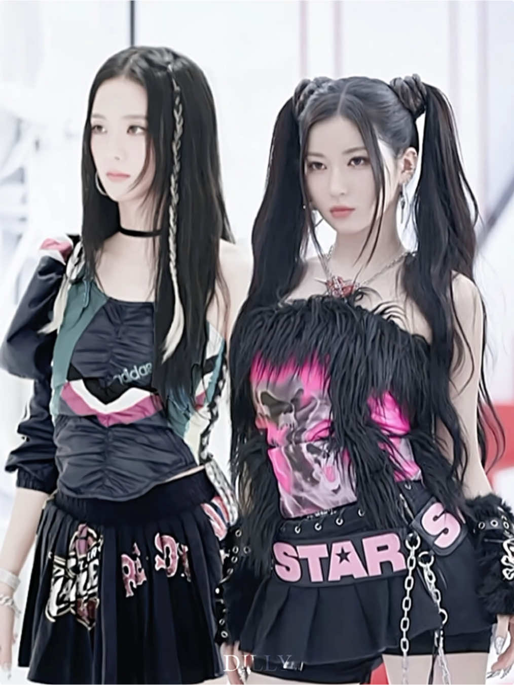 Dynamic duo ! #JISOO #ASA #BLACKPINK #BABYMONSTER #fy #fyp #fyyyyyyyyyyyyyyyy #edit #viral #stopflop🥱 #goviral @#1 SOOYA 💋 