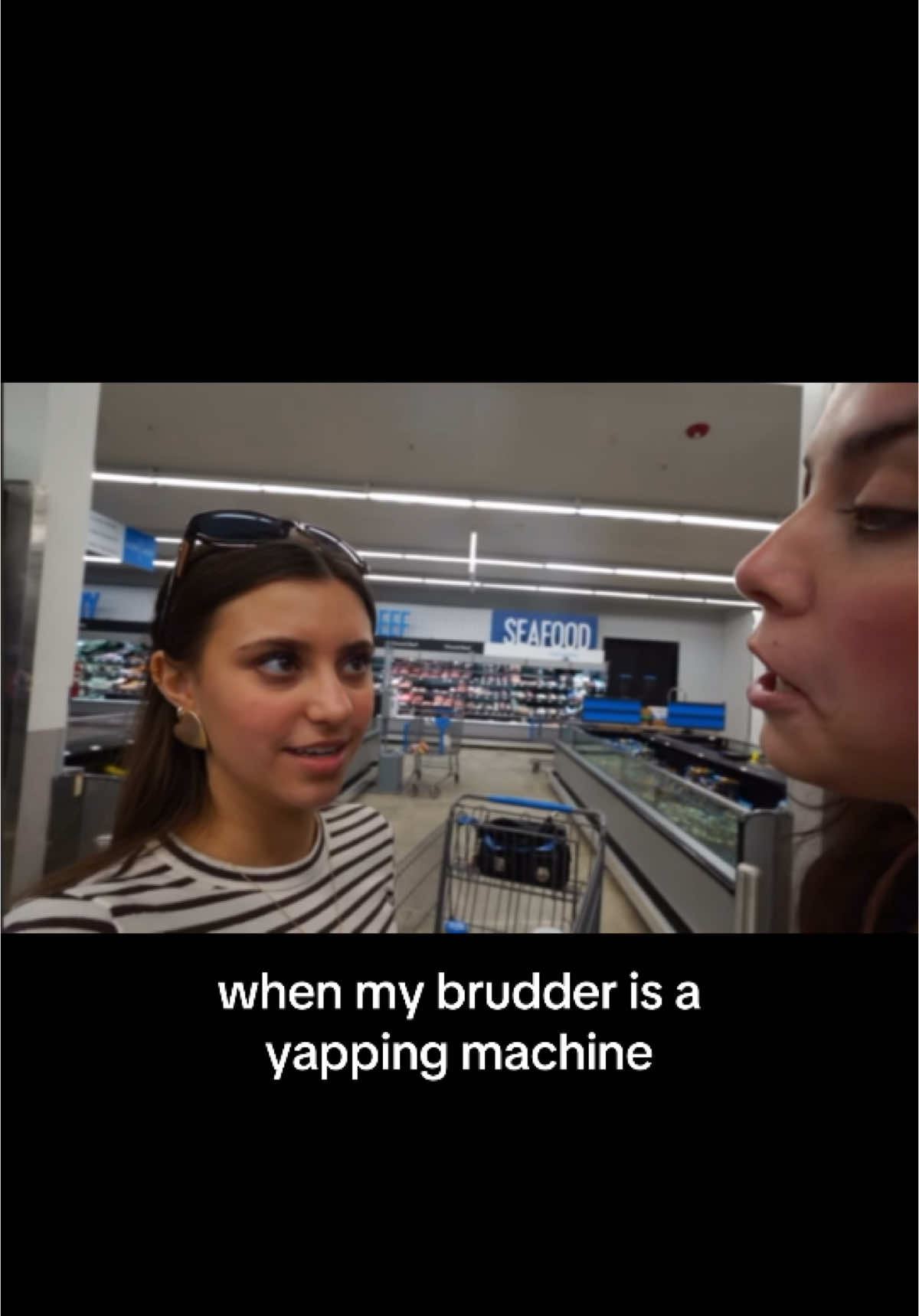 we love a yappin wueen though #foryoupage #blowup #jaylaandaydah #relatable // @Jayla.alexandraa @Aydah 
