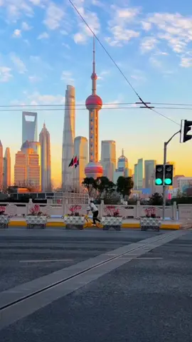 The Shanghai Bund Beautiful Morning View🌆 #china #shanghai #downtown #travel #shorts @TikTok @TikTok Thailand 