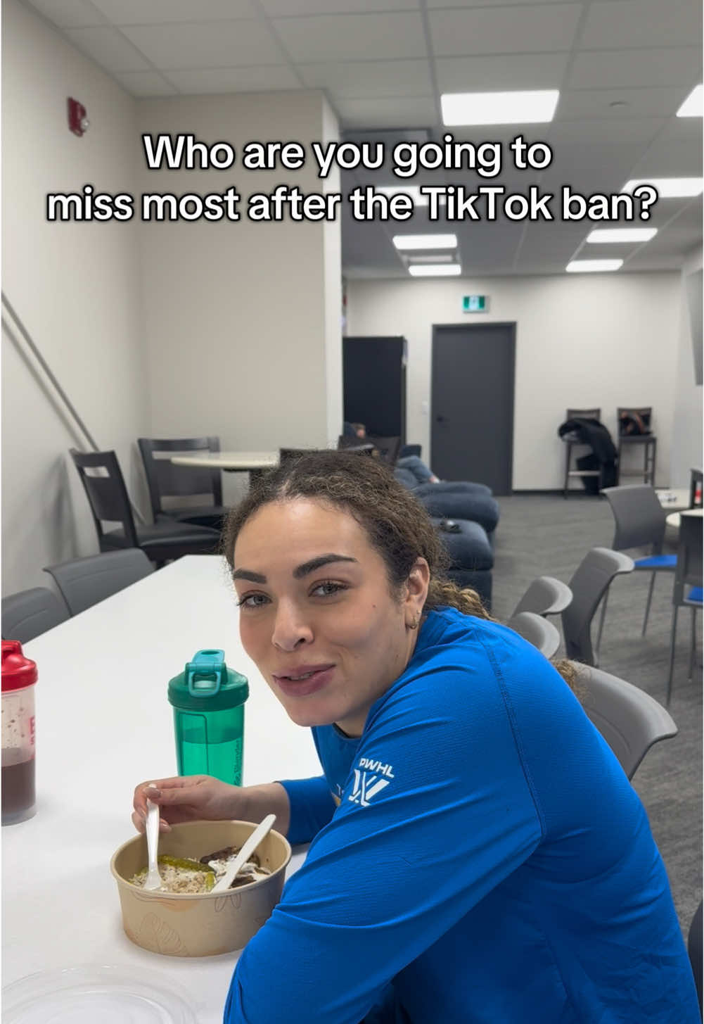 A lot going on here but the sceptres love TikTok minus Renata??? #tiktok #ban #womenshockey #pwhl #toronto @Sarah Nurse @Jess Kondas @Jesse Compher @Hannah Miller @kianawilkinson @blayre @renatafast14 @juliagosling88 @Allie Munroe @Daryl Watts 