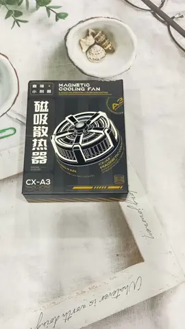 Mở hộp điện thoại cxa3 ạ