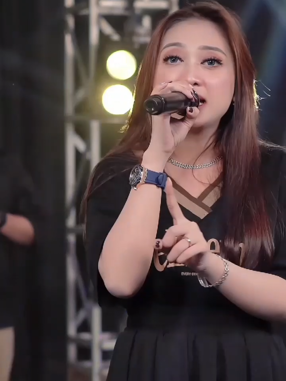 SHINTA ARSINTA - KANGEN MANTAN (SUMPAH AKU IKI KANGEN) #shintaarsinta #kangenmantan #sumpahakuikikangen #music #fyp 