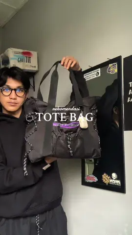 👆🏼 #totebag #weirdworld #fyp 