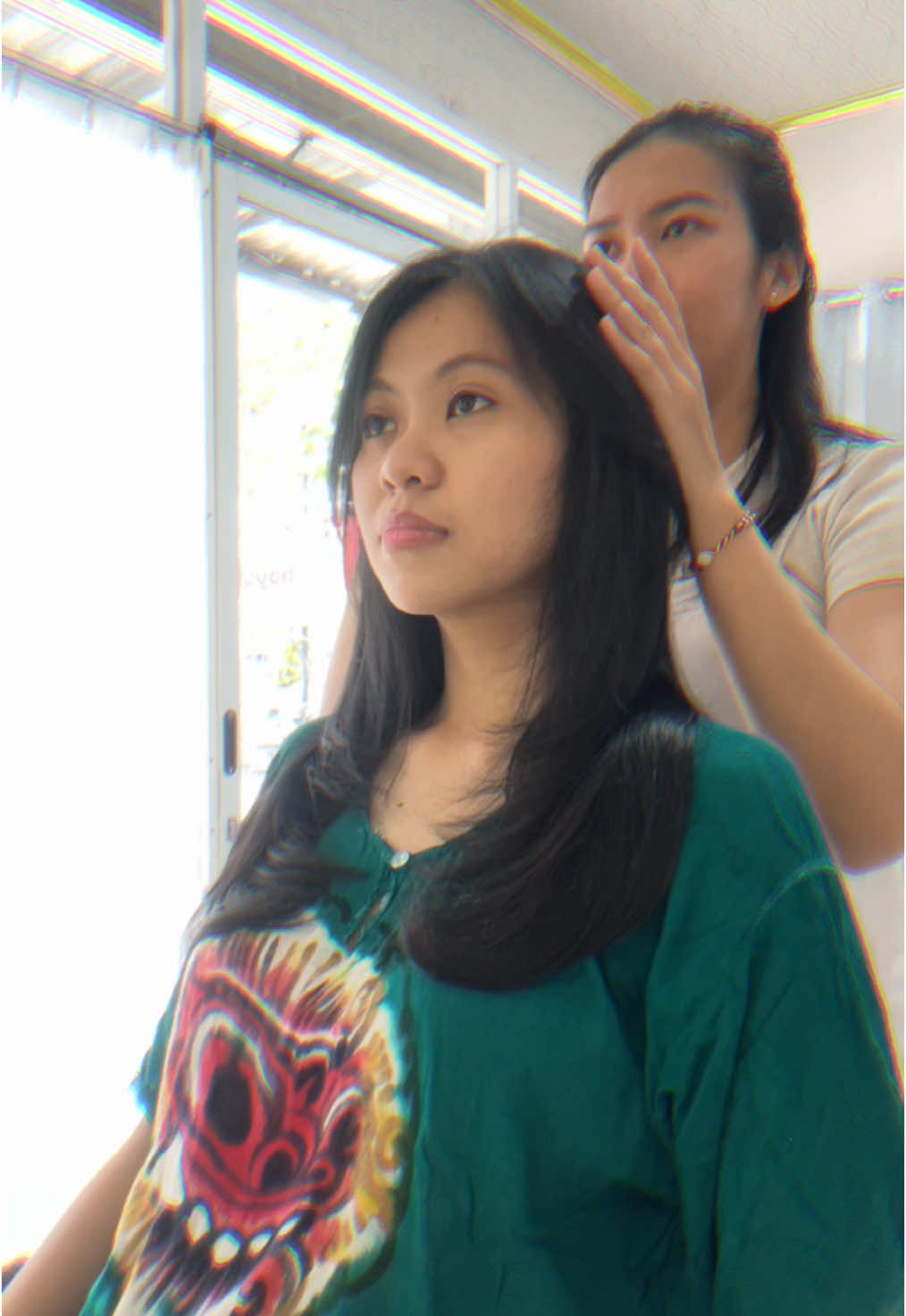 Hair cut layer 📍Jl. G.obos induk, sebelah ponsel Naufal, deretan ps 3 & 4 , atau soto sedap boyolali #softlayerhaircut #layers #ovallayer #butterflycut #fulllayer #bobhaircut #haircut #hairstyle #salonpalangkaraya #salonviral #salonrecommended #palangkaraya #hairtreatment #kalimantantenggah #JJCapCut 