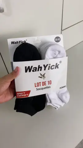 10 pairs socks. mas makapal pa yung tela dito sa tiktok tapos mura mo lang mabibili #socks #10pairsofsocks #blackandwhite #10pairsofsocks #mejas 