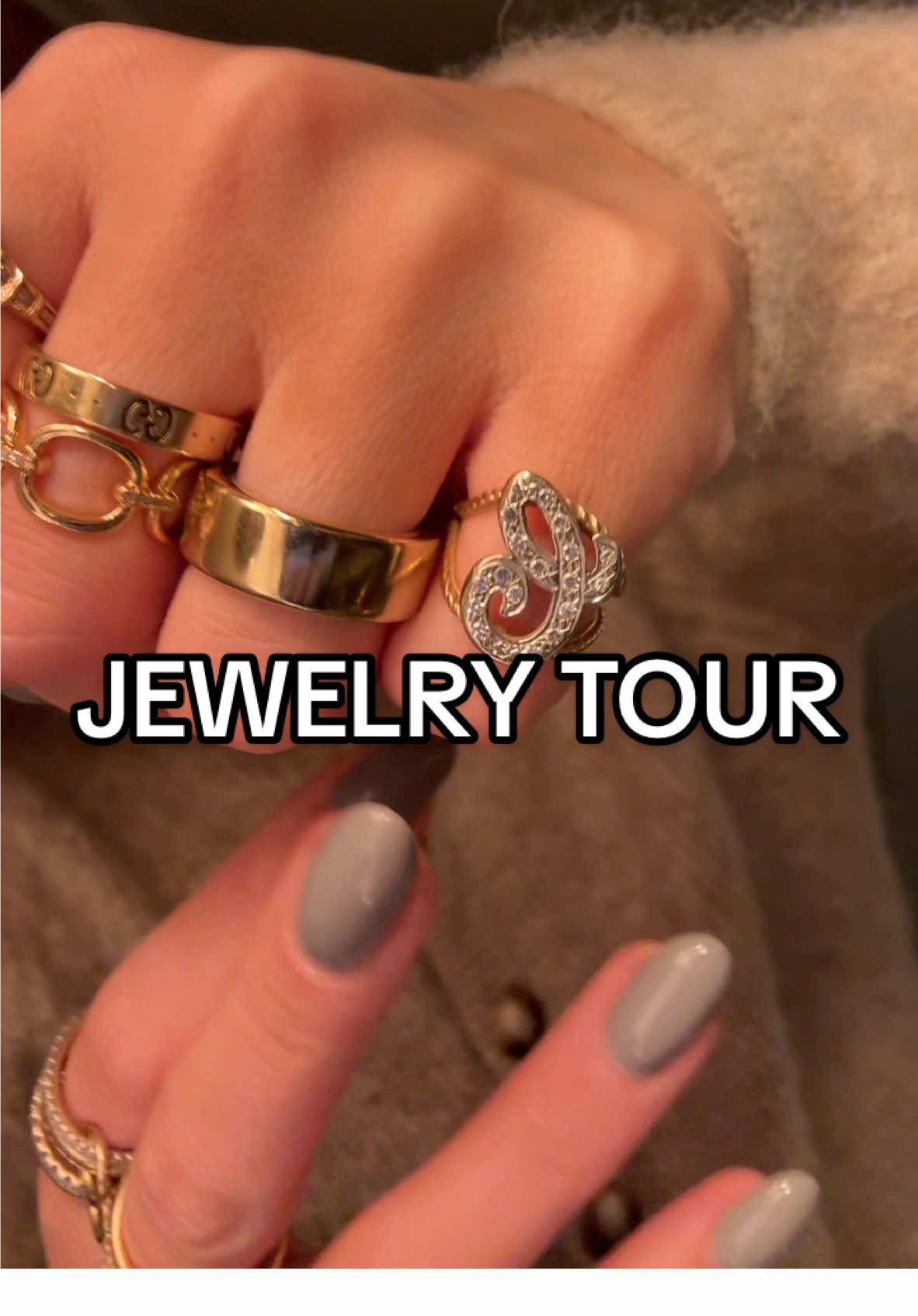 Replying to @Petra🤯 final jewelry tour🤍🤞🏼🫶🏼 #jewelry #solidgold #gold #jewelrytour #spinelliring #spinellikilcollin #rings #earrings #bracelets #necklaces 