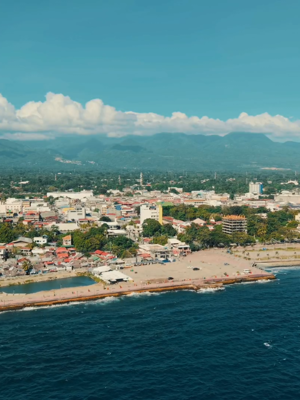 Dumaguete Boulevard from above #CapCut#dumaguete #foryou #dji 