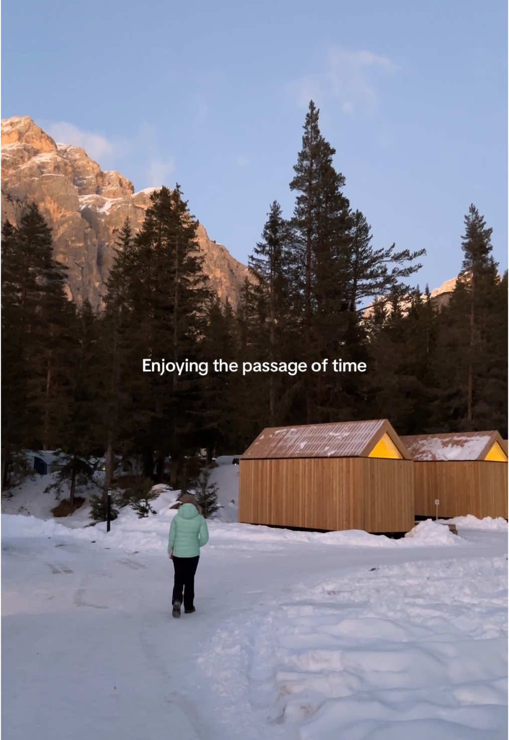 Enjoying the passage of time. 🌲❄️ 📍 @camping_sass_dlacia   #yourbasecampinthedolomites  #altabadia #southtyrol #dolomitestravel #uktravelcouple #travelcouple #forestcabin #cabininthewoods #dolomites #couplestays #wellnessstays