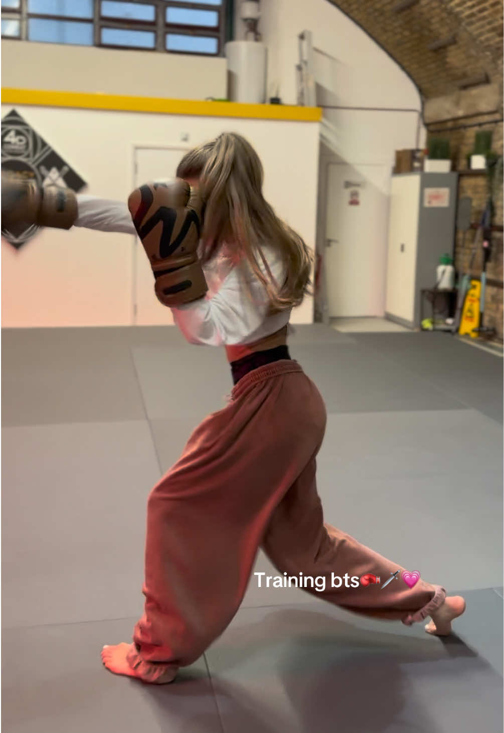 Lil bts from training💥#martialartsgirls #fyp #fy #trainingday #martialartslife #karatekid #traininglife #stunts #boxinggirl 