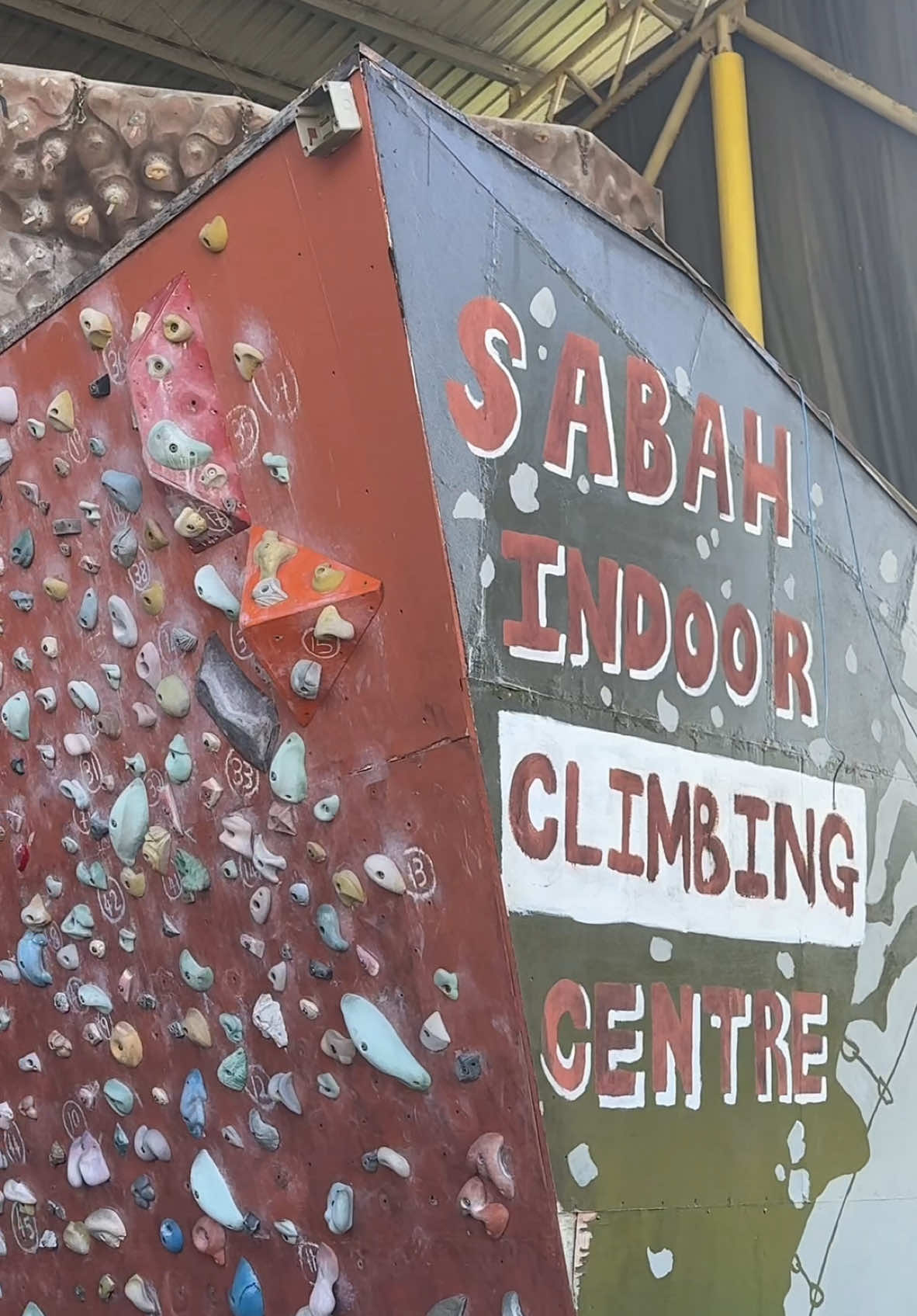 Weekend activity ✨ #fyp #indoorclimbing #sabah #sabahindoorclimbingcenter 