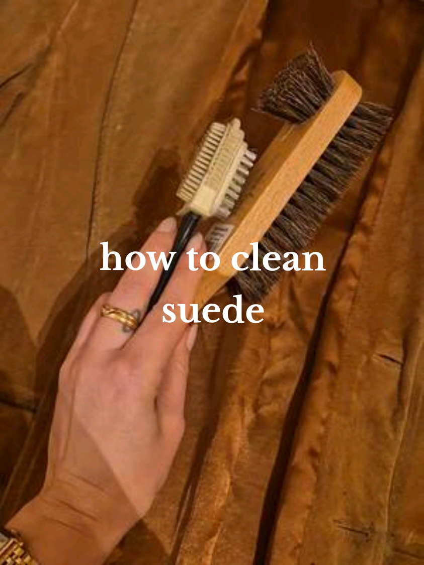 This is something I get asked a lot, so here's a video on how to clean suede!  Works perfectly on Uggs or any suede shoe 👞  Products I use are from  @Skolyx.se and PureEffect ♻️ Jacket @Röda Korset Second Hand 