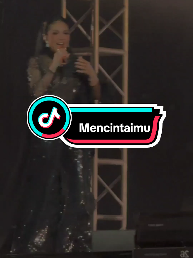 Mimi🥰🥰 .  .  .  #konsersuperdiva #superdiva #krisdayanti #mencintaimu #lagugalau #galaubrutal #fyp 