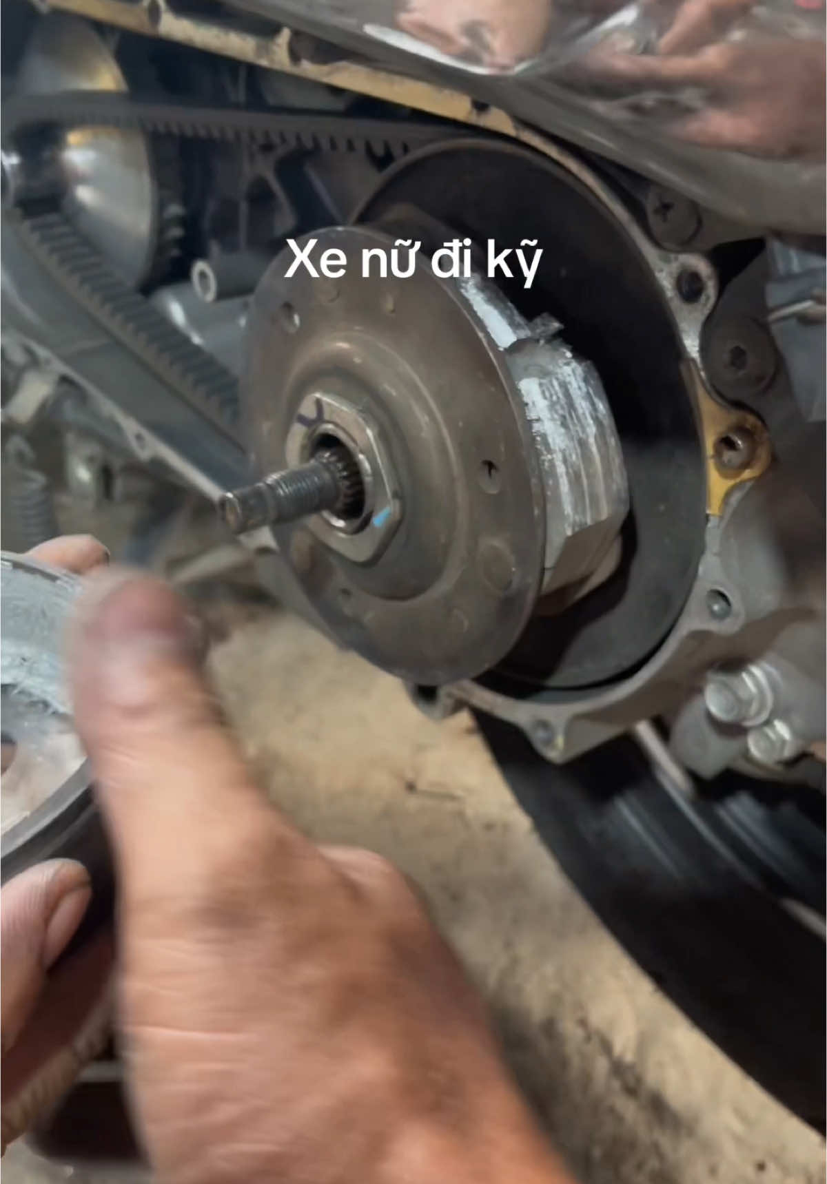 Xe nữ đi kĩ chỉ xe khóc khi xem video 🛵🛵🛵#lamnoixetayga #noidotayga #uttayga #uttaygaq12 #xega50cc #chuyennoitayga #noitaygaansuong #vission2021 #vission2023 