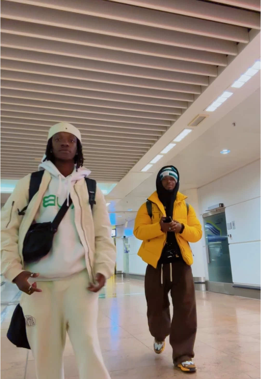 Paris , on est là 🚀🚀🚀 #adjapiano🇧🇯🚀 @Ghix 