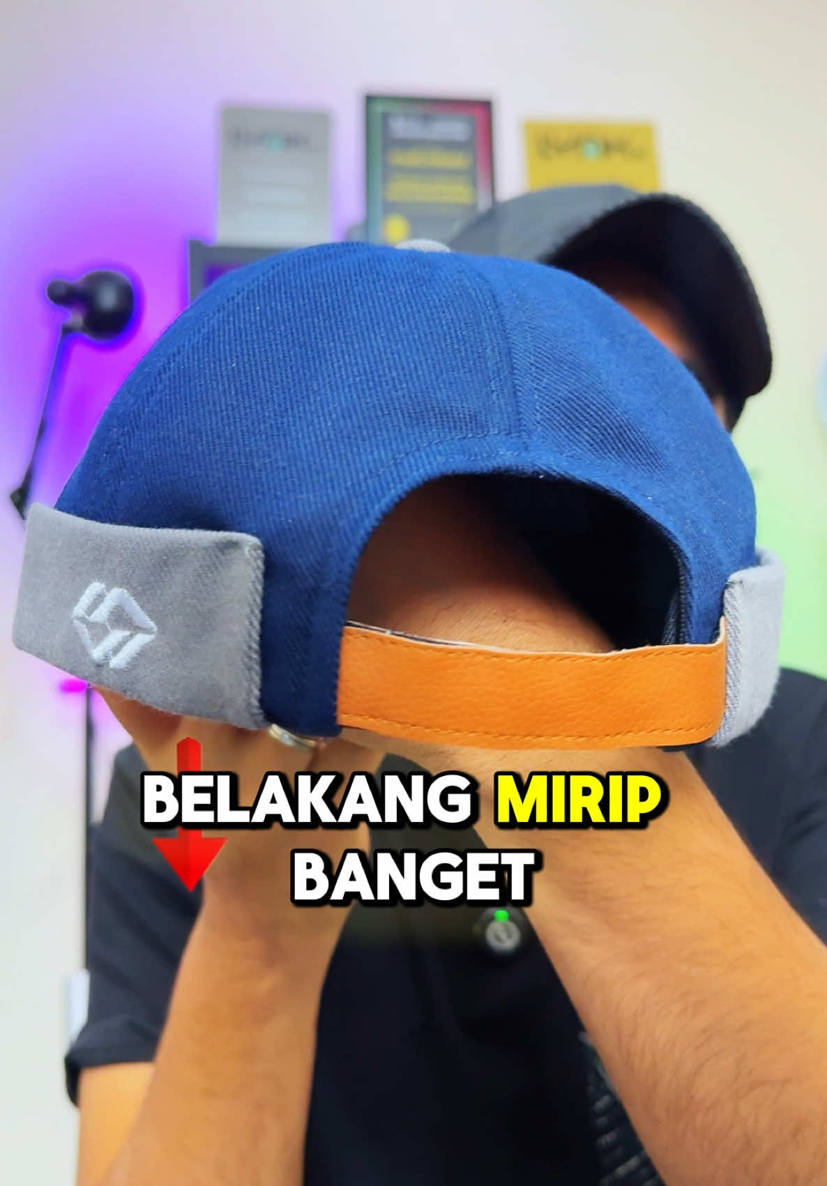 Topi Peci ini bisa menjadi rekomendasi buat anak-anak muda yang males menggunakan peci karena modelnya bede dengan peci pada umumnya 😊 #mikihat #topipeci #pecisholat #pecimurah #pecitopi #adlihibatul 