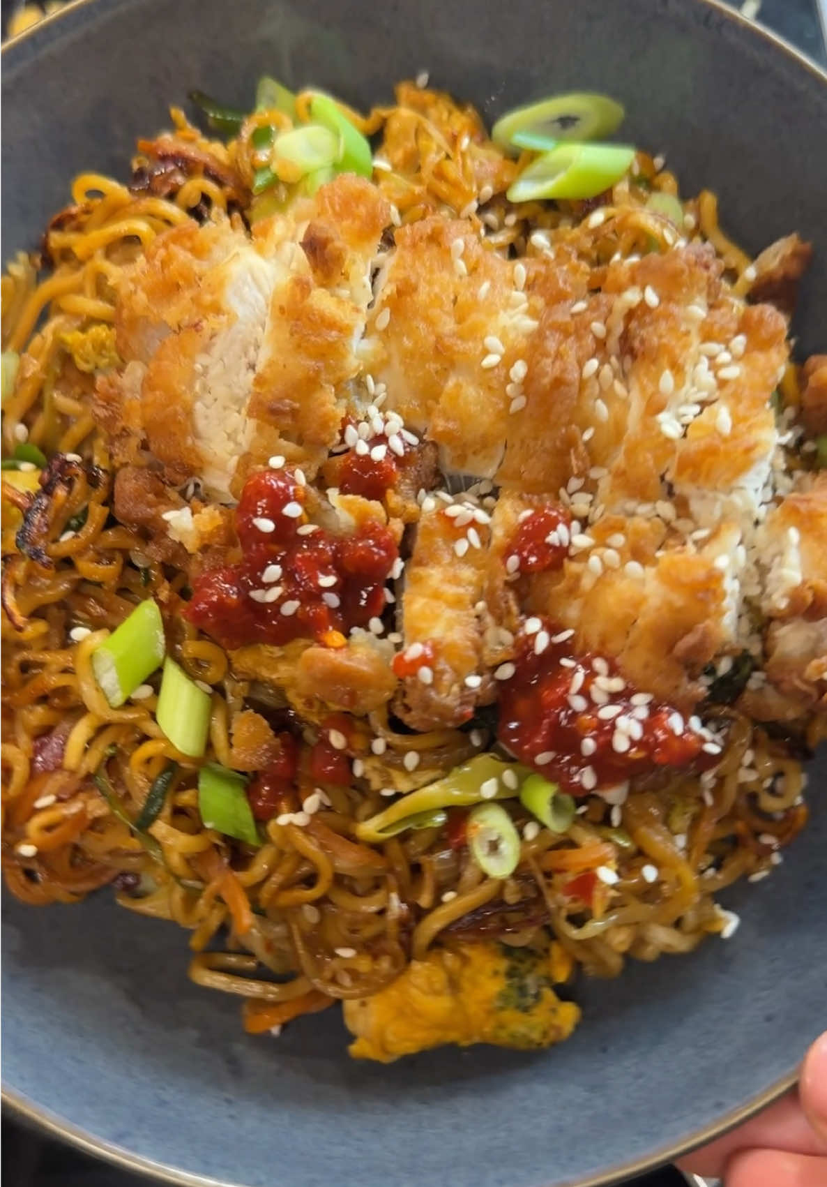 EASY Fried noodle 🍜🥰😋😋 -Lecker, einfach & schnell 💨 #EasyRecipe #tagesrezept #cooking #inspiration #healthylifestyle #schnellerezepte #fyp #goodvibes #goviral 