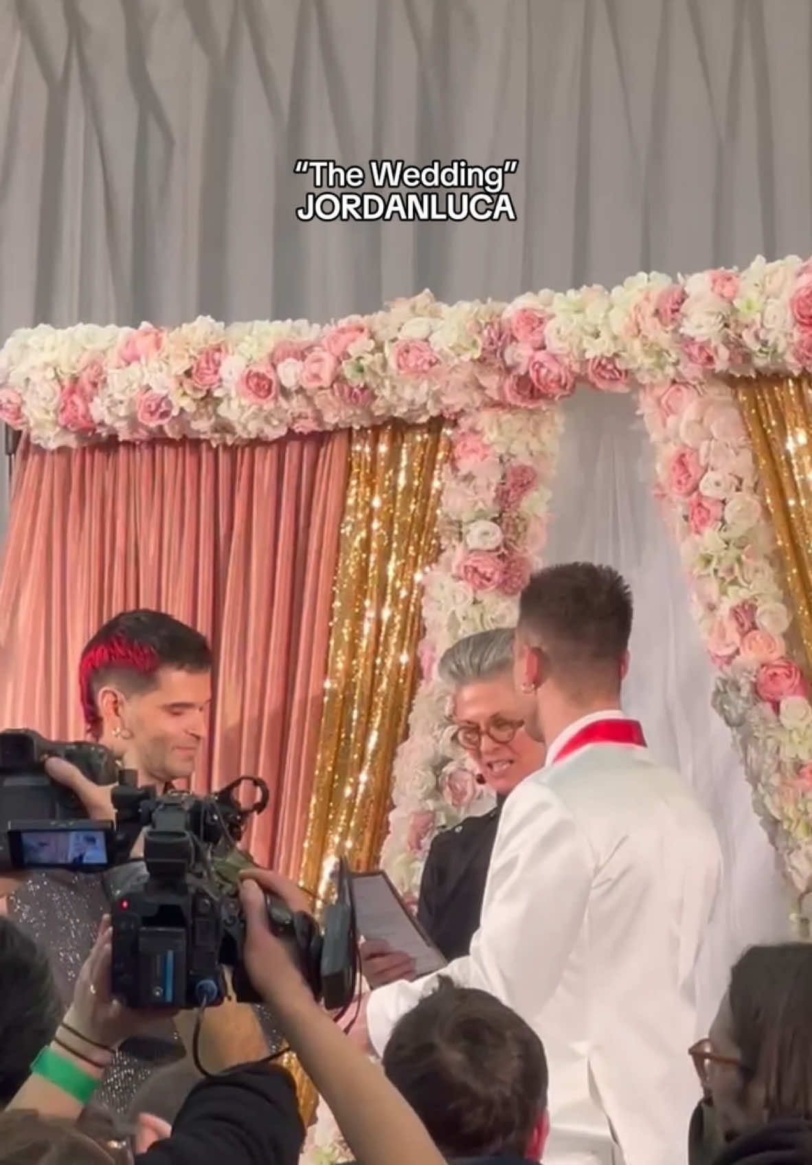 Yes, we’re crying. Jordan Bowen and Luca Marchetto just got married at their FW25 show in Milan🥲 #milanfashionweek #fashiontiktok #TikTokFashion #fashion #mfw25 #mfw2025 #milanfashionweek2025 #dietrolequinte #fw25 #fashionshow #Runway #jordanluca #wedding 