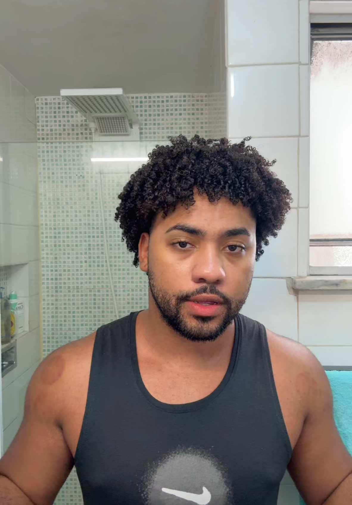 Definindo cabelo crespo com Seda, eu simplesmente estou impressionado encontrei em um produto só gelatina e creme, sem ressecamentos por aqui viu. #seda #sedaboom #cabelocrespo #crespo #definicaodoscachos #cabelomasculino 