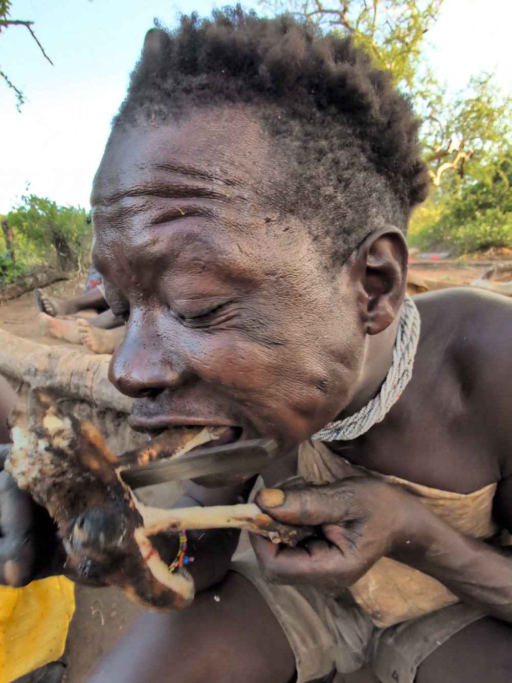 Amazing 😋😲😳 See How Hadzabe tribe cooks their favorite meal middle of forest #hadzabetribe #FoodLover #culture #usa_tiktok #africa 