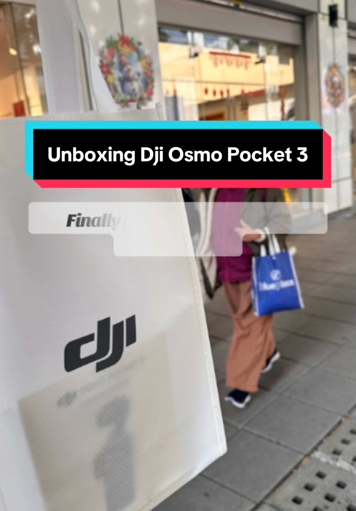 Finally got my dream camera in Hongkong. Unbox with me. #hongkong2025 #hongkongtravel #dji #djiosmo #djiosmopocket3 