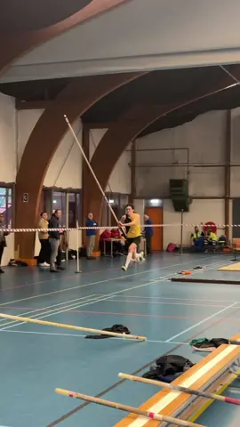 Pole vault sucks.                                                                                                                                                     #athletics #decathlon #atletiek #decathlete #fyp #trackandfield #polevault #funnytiktok #fail 