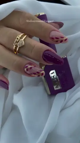 💅 Curso de Designer de Unhas Profissional 💟 Clique no link do nosso perfil e saiba mais #cursos #cursosonline #cursodemanicure #designerdeunhas #designerdeunhasprofissional #alongamentodeunhas #cursodesignerdeunhas #cursodedesignerdeunhas #cursodealomgamentodeunhas #cursodeunhasprofissionais #naildesigner 
