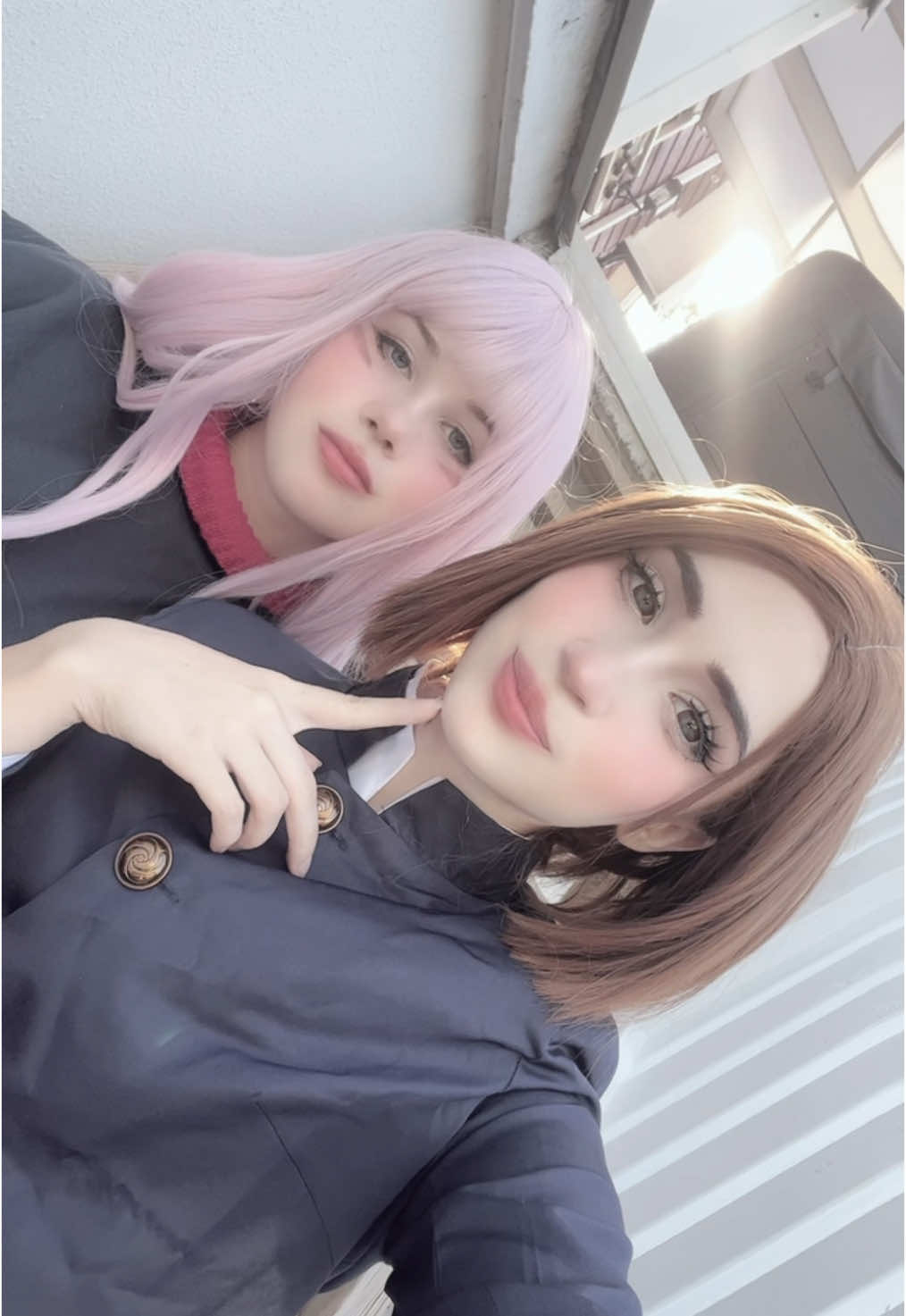 that girl is poison #cosplayer #cosplayers #jjk #jjkcosplay #nobarakugisaki #nobarakugisakicosplay #yujiitadori #yujiitadoricosplay #jujutsukaisen #jujutsukaisencosplay 