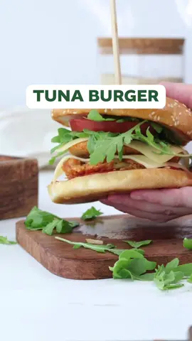 Saturday Night Fake-away 😍 Try this lower fat alternative for your burgers!