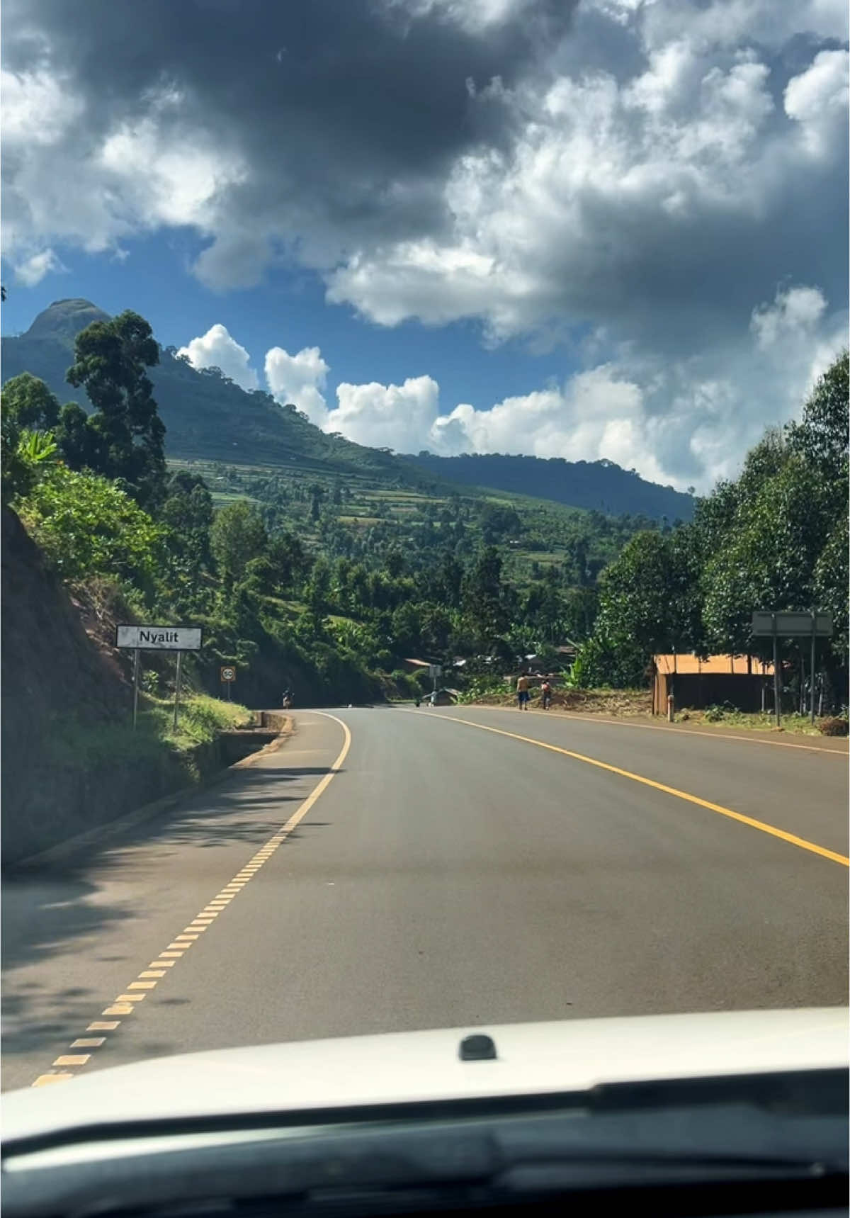 📍Nyalit, Uganda. 🔥A drive!through Ugandan villages. ⏩video.  #roadtrip #roadtrips #travel #uganda #travelafrica #traveluganda 