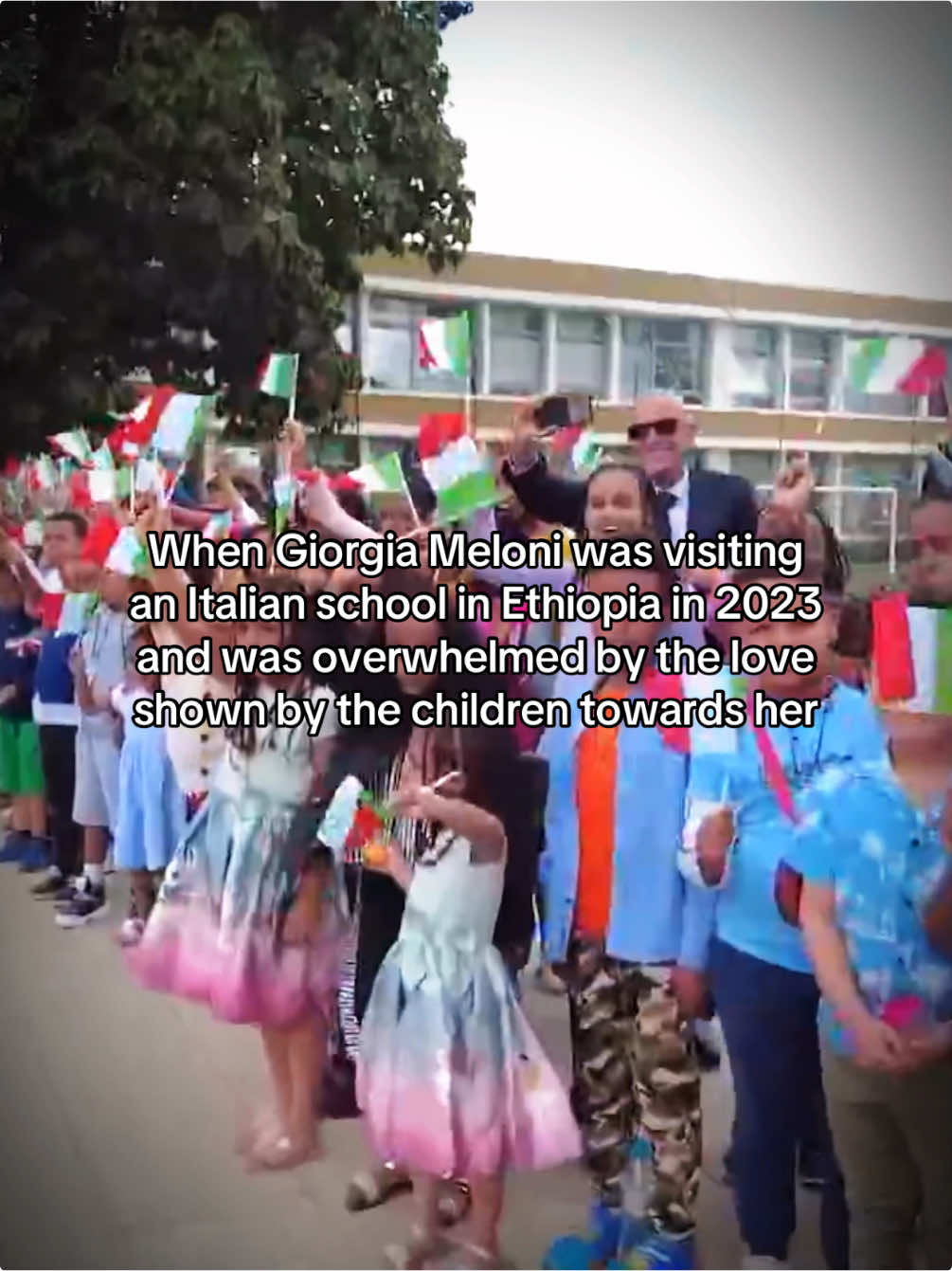 #giorgiameloni#meloni#italy#italia#ethiopia#italianschool#primeminister#visit#kids#excited#emotionalmoments#CapCut#italian#fyp#viral#dontflop#foryoupage#goviral#flags#emotionalvideo#🇮🇹