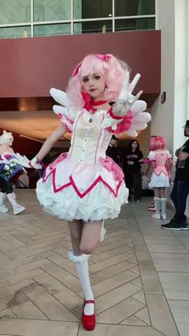 Screams #madokakaname #madokamagica #anime #magicalgirl #kawaii #cute #cosplay #cosplayer #madokacosplay #contacts #pink #ribbons #frilly #madokamagicacosplay #madokakanamecosplay #magicalgirlcosplay #kyuubey 
