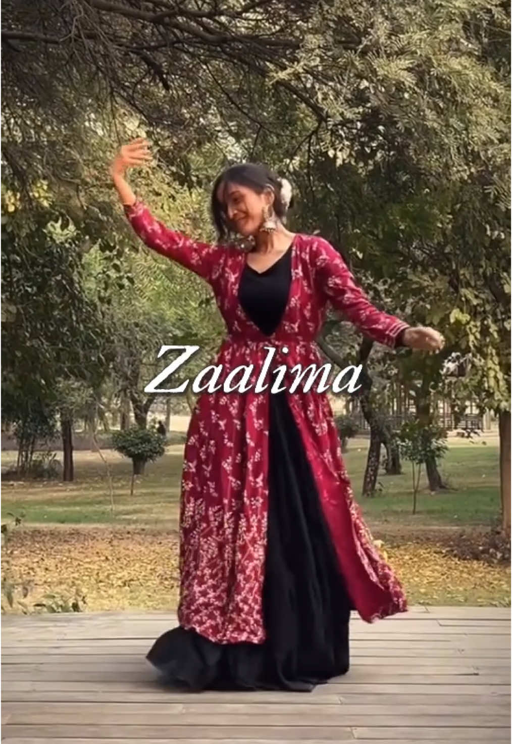 Zaalima - Raeea 💃🏻:@Ayushi Rajesh @Priyanka Nandan :💃🏻 #bollywood #bollywoodsong #bollywoodmusic #indianmusic #indianmovie #sharukhkhan #mahirakhan #raeeamovie #zaalimasong 