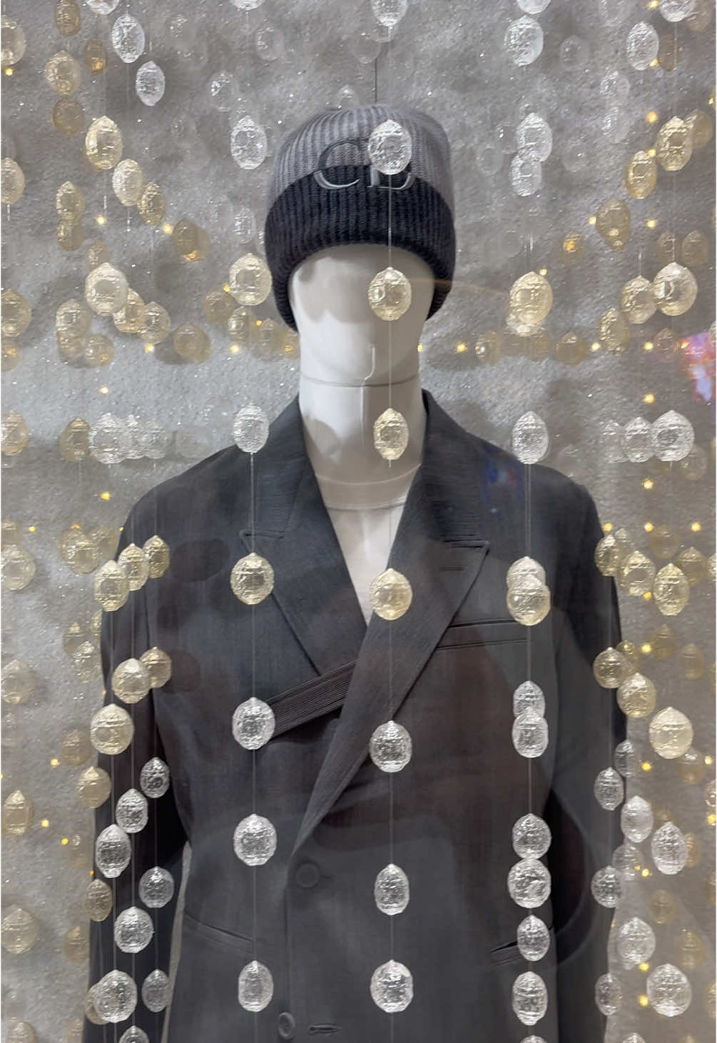 @Bethenny Frankel check out these windows in Las Vegas very cryptic.we need a decode #BethennyFrankel #DiorBags #DiorMystery #Dior #TikTokMystery #OverNJ #NewJerseyMystery #UFOsOrOrbs #PlasmoidEnergy #PlasmicOrbs  #UnexplainedEnergy #ConspiracyTikTok #TikTokBan #💎💎💎 #👜👜👜 #👜 #💎 