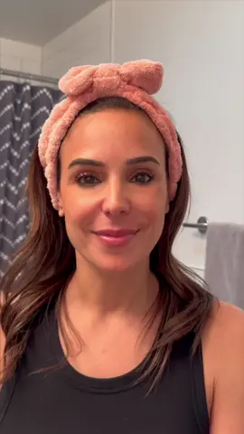 Like mama always said, “Go wash your face!” What’s your go to skincare or beauty secret? 🧖🏻‍♀️🧴#SkinCare101 #facewash #skincareroutine #beautyproducts 