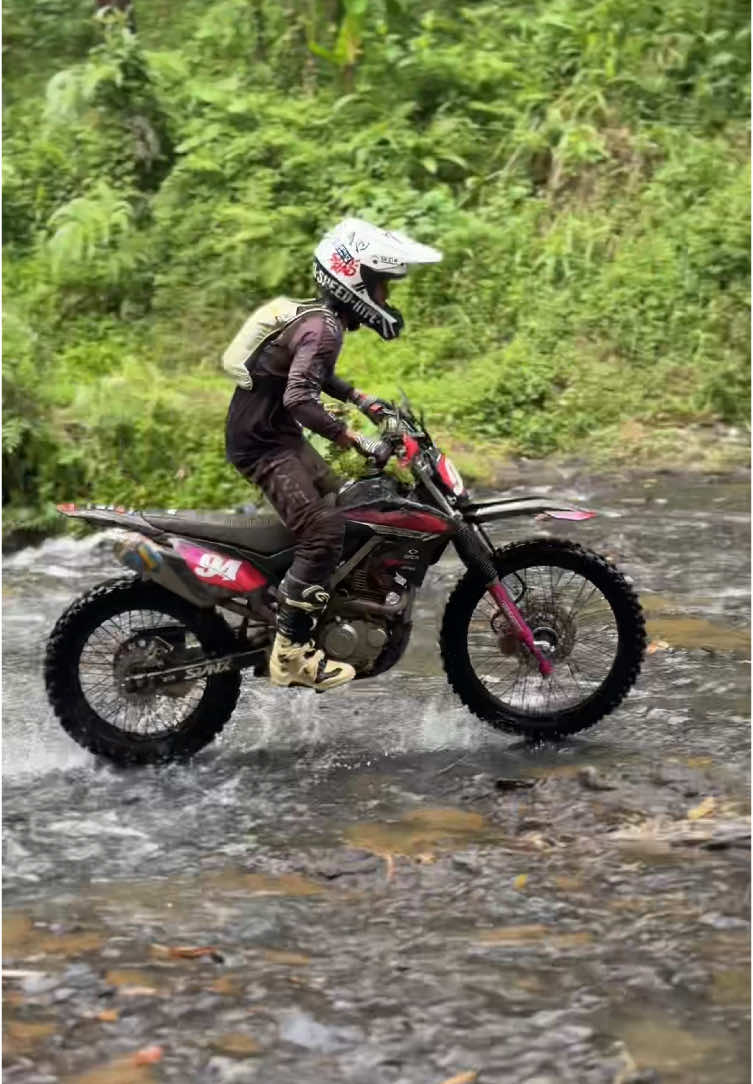 Weeenaaakkk💦💦💦 #alifanstyle #rayapalasmx #kebumen #kode3 #klx140 