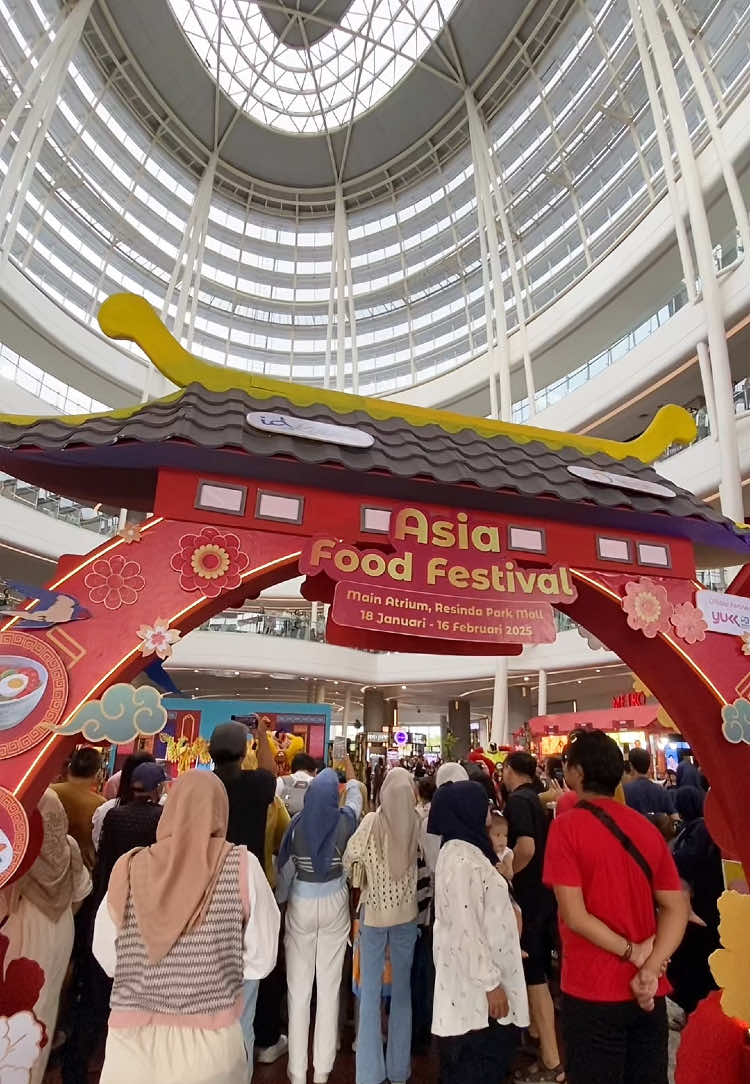 Akhirnya ada di Karawang gaes! “Resinda Asia Food Festival”  Kulineran Viral pada kumpul disini🤤. 18 Januari - 16 Februari 2025. @idkitchen_projection @goelagoela_ @resindaparkmall #kuliner #kulinerkarawang #review #karawang #fyppppppppppppppppppppppp 