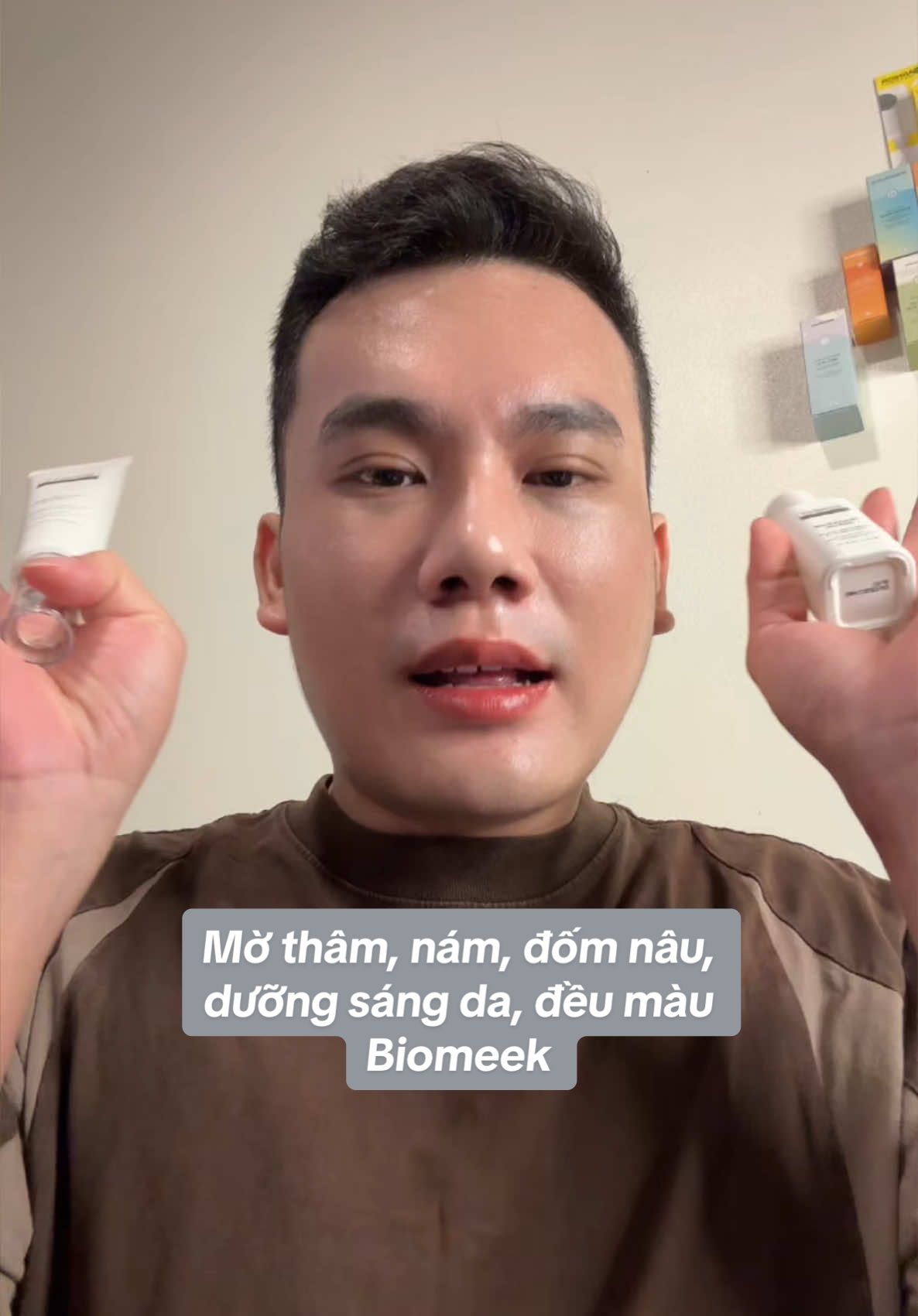 - Serum Biomeek + kem dưỡng Biomeek, đồ đáng tiền nhất trong Super Live 12.12 Hà Linh Official - Các em nào đã từng dùng cho cô biết nào. Hời ơi, đã he - Mờ thâm tùm lum, khô sạm, nám…sáng da đều màu #cunghocchamda #cohoctruyeu #reviewlamdep #chamsocda #goclamdep #biomeek