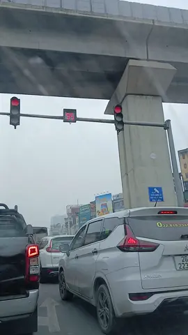 Có Camera phạt nguội Có thêm đèn giao thông Có vài sự thay đổi cho ngày mai Và hôm nay vẫn còn ngổn ngang lắm.. #Nguyễn Xiển #Khuất Duy Tiến #Nguyễn Trãi